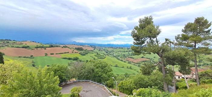 Appartamento quadrilocale in vendita in Ancona
