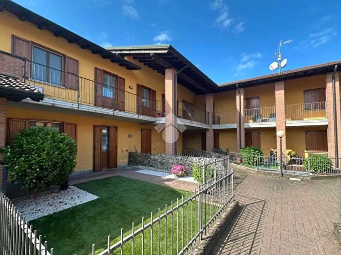 Appartamento trilocale in vendita in Via Caduti di Nassiriya, Chieve