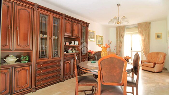 Casa con 8 locali in vendita in Via San Rocco, San Salvo