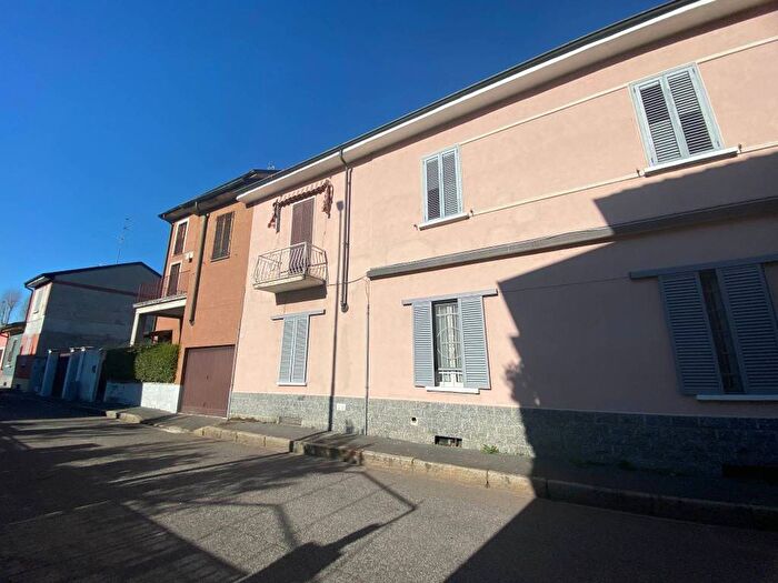 Appartamento bilocale in affitto in Via Fabio Filzi, Corsico