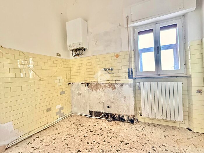 Appartamento trilocale in vendita in Via Roma, Folignano