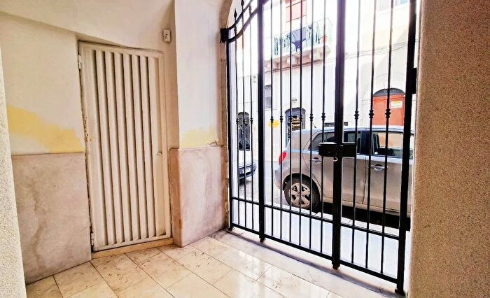 Appartamento trilocale in vendita in Via Manthone Andria Andria Centro Storico Zona S M Vetere Via Canosa Via Annunziata, Andria