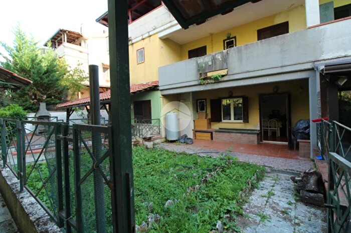 Appartamento trilocale in affitto in La Grande Quercia, Vinchiaturo