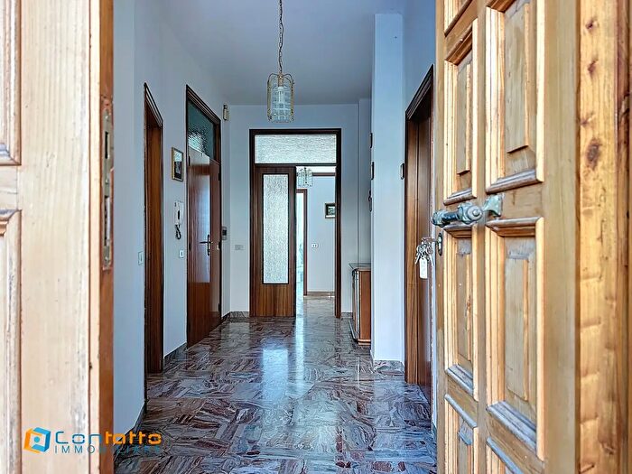 Appartamento con 8 locali in vendita in Via Francesco Egidi Snc, Montefiore DellAso