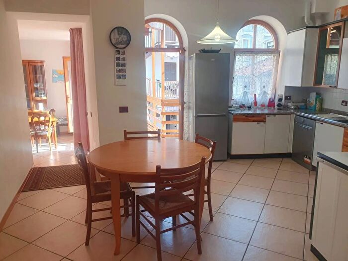 Appartamento con 5 locali in vendita in Via della dècima Trento, Trento