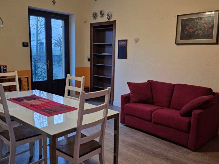 Appartamento bilocale in affitto in Cascina Baraggione, Granozzo con Monticello