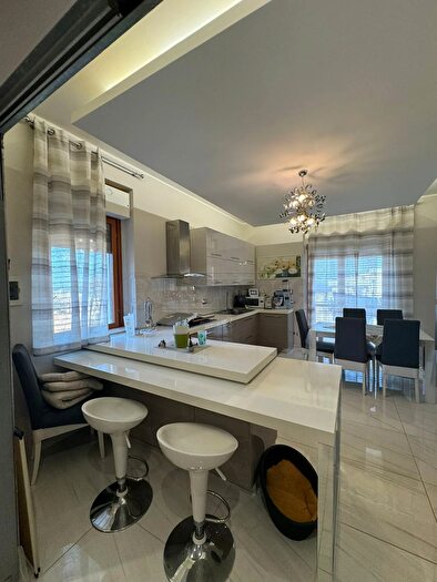 Appartamento con 8 locali in vendita in Via Grotta Santa, Siracusa