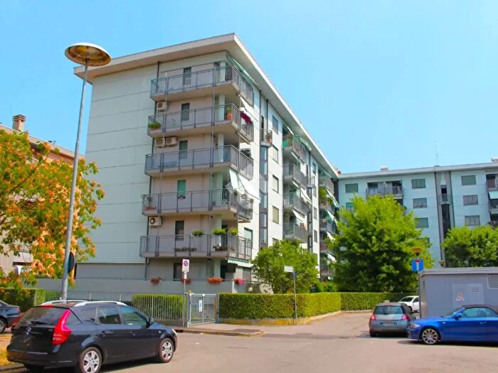 Appartamento trilocale in vendita in Via Don Primo Mazzolari, Novara
