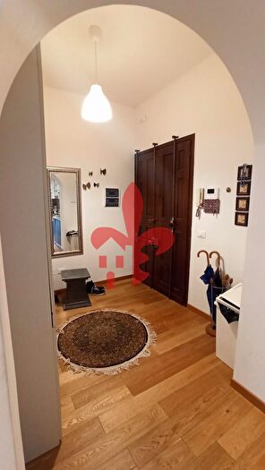 Appartamento con 5 locali in vendita in Via Cantagalli, Firenze
