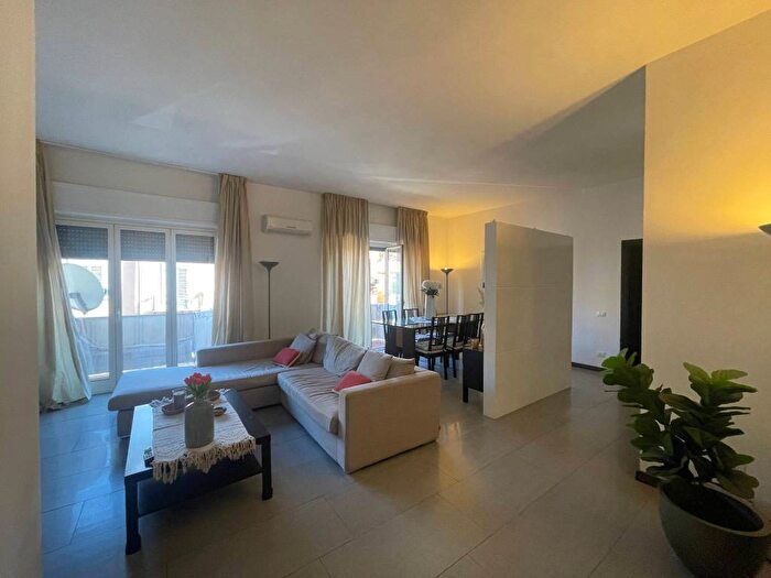 Appartamento quadrilocale in affitto in Libertà Villabianca, Palermo