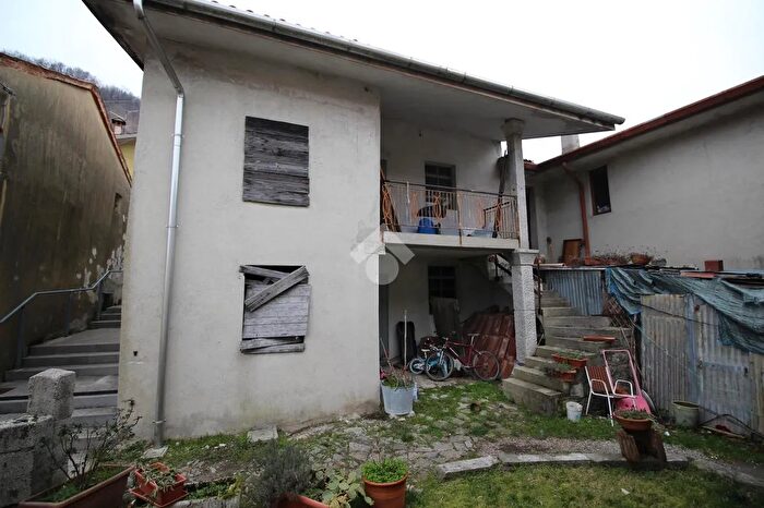 Casa quadrilocale in vendita in Via Lipa, Faedis