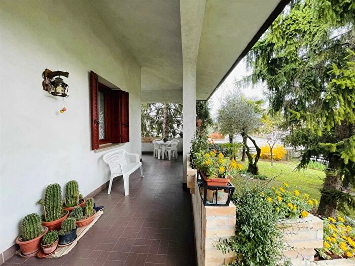 Casa con 6 locali in vendita in Via Persiana, Cinto Caomaggiore