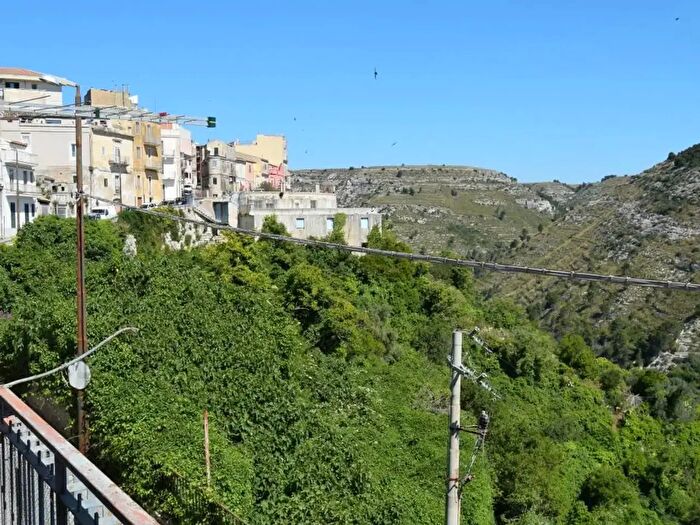 Appartamento quadrilocale in vendita in Ragusa