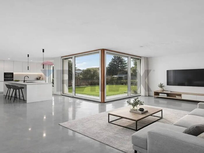 Appartamento con 5 locali in vendita in Via Don Lazzati, Bernareggio