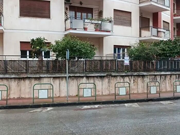 Appartamento quadrilocale in vendita in Viale Regina Elena, Messina