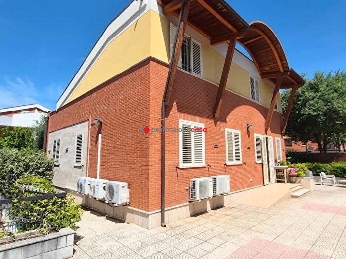 Casa con 5 locali in vendita in Via Stefano Morellina, Foggia