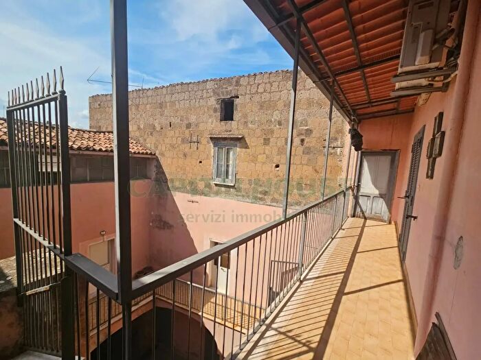 Appartamento quadrilocale in vendita in Via Vescovado, Pignataro Maggiore