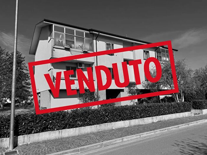 Appartamento con 5 locali in vendita in Via Dominissina, Moimacco