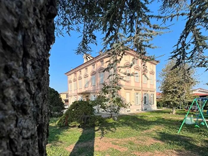 Appartamento con 5 locali in vendita in Pinerolo