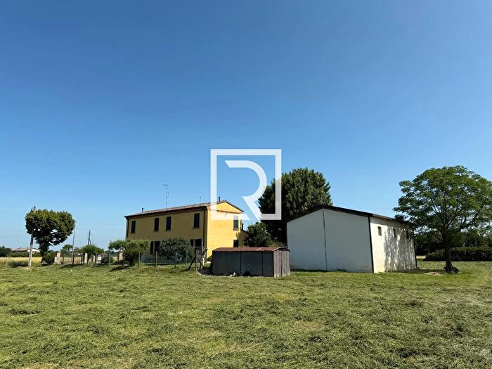 Casa con 8 locali in vendita in Via Romanello Inferiore Ravenna, Ravenna