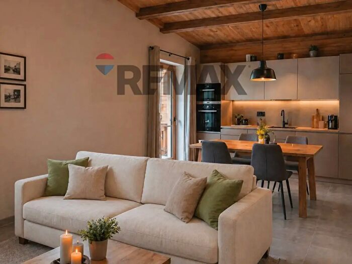 Appartamento trilocale in vendita in Fuipiano Valle Imagna