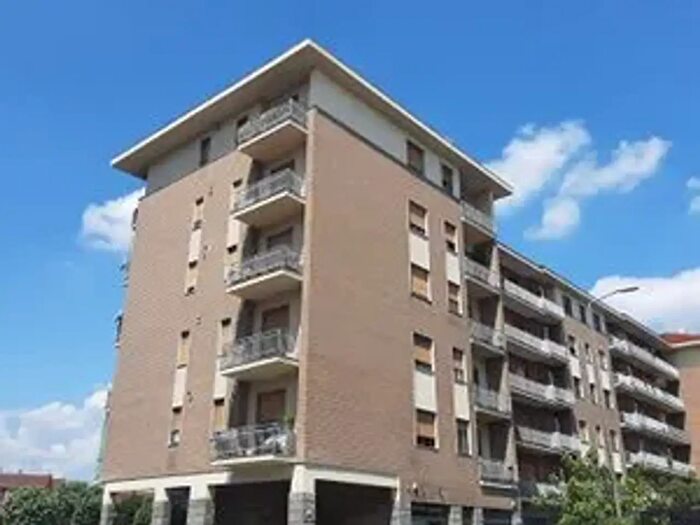 Appartamento trilocale in affitto in Via Ponchielli, Moncalieri