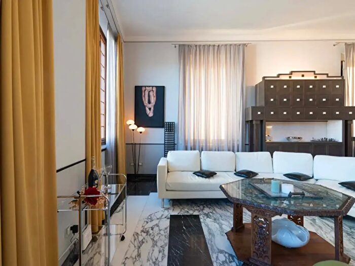 Appartamento in affitto in Piazza San Michele, Lucca