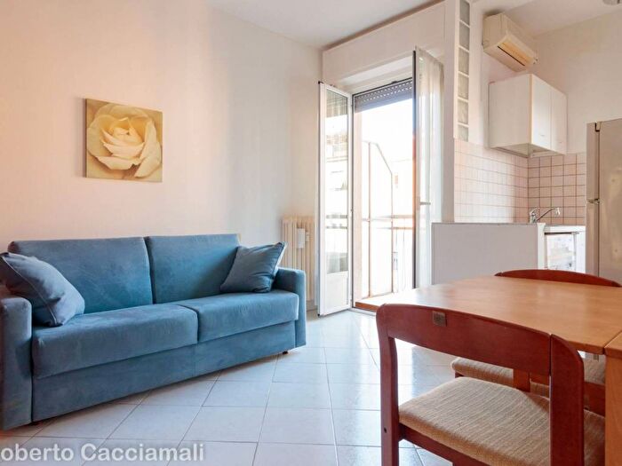Appartamento monolocale in affitto in Via Fiuggi, Istria, Milano