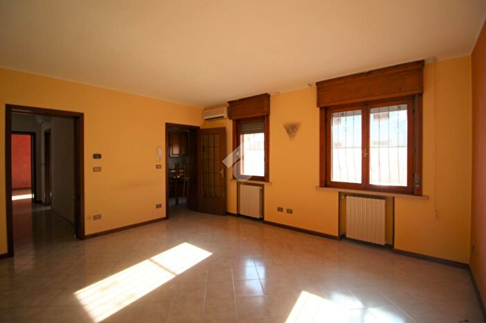 Appartamento con 5 locali in vendita in Via Unione Europea, Marmirolo