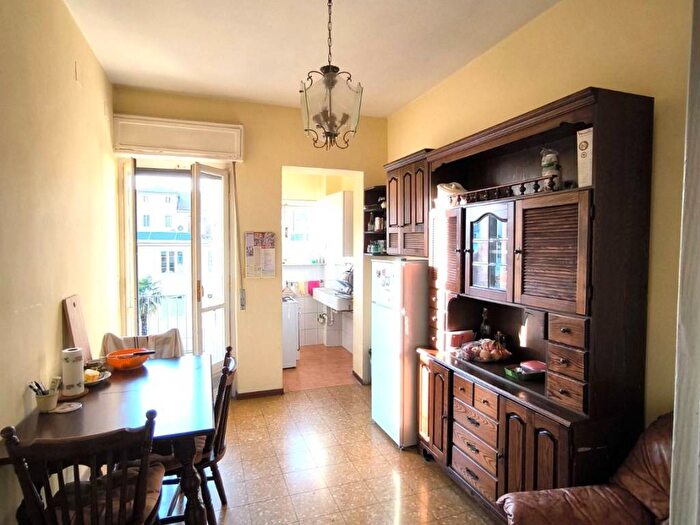 Appartamento trilocale in affitto in Via Vanchiglia, Vanchiglia, Torino