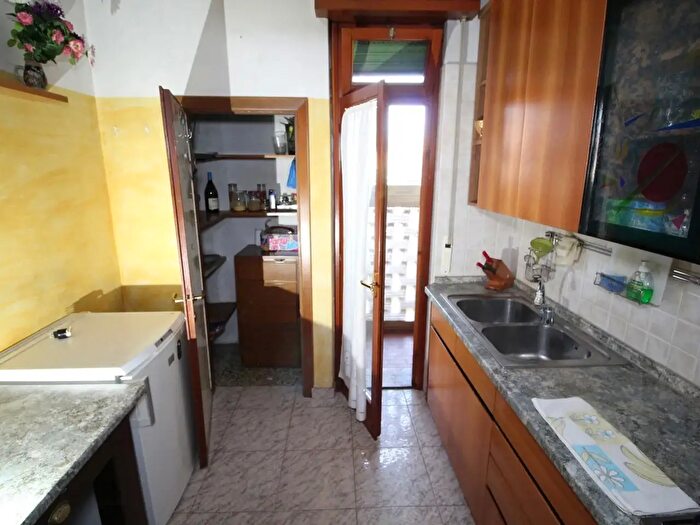 Appartamento trilocale in vendita in Via Forlì, Sesto San Giovanni