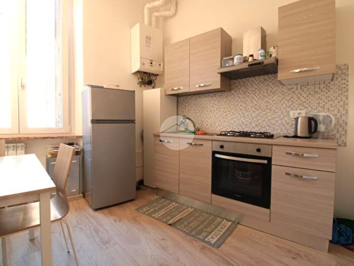 Appartamento trilocale in affitto in Veronetta, Verona