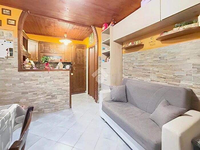 Appartamento trilocale in vendita in Via Aurelia, Collesalvetti