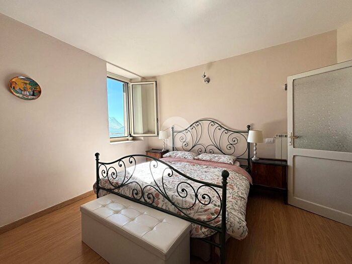 Appartamento con 5 locali in vendita in Via Carlo Stocchi, Terni