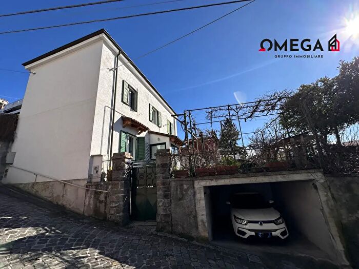 Casa in vendita in Via dellEremo, Trieste