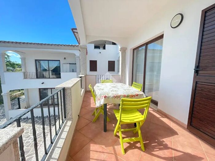 Appartamento trilocale in vendita in Via Vaccileddi, Loiri Porto San Paolo