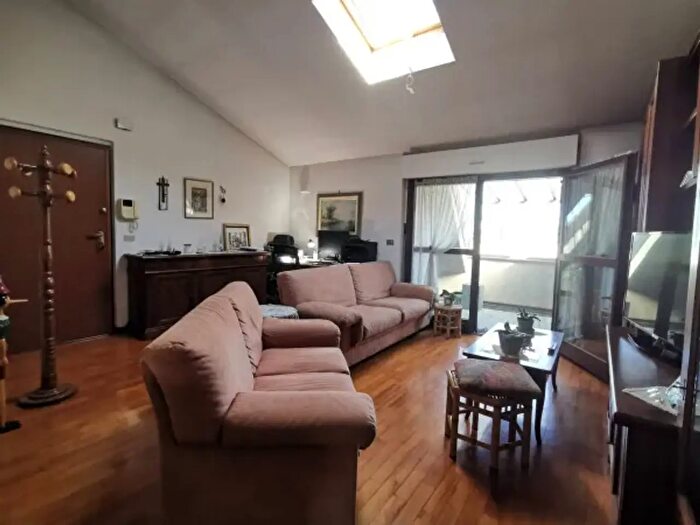 Casa bilocale in vendita in Via Flora Pretegiani, Venaria Reale