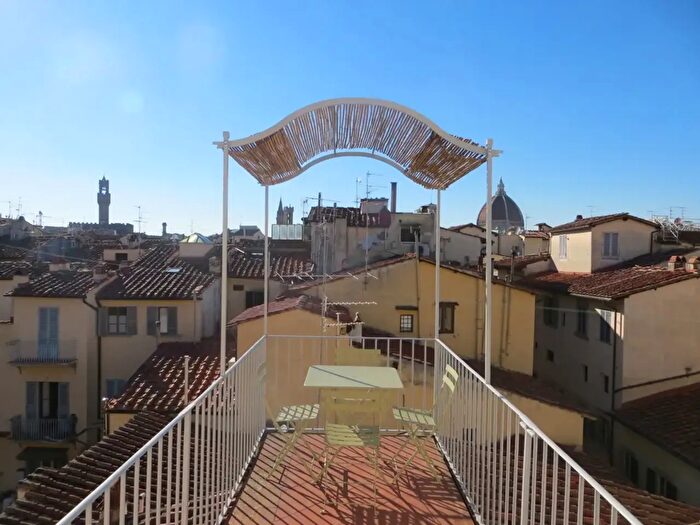 Appartamento bilocale in affitto in Via del Fico, Firenze