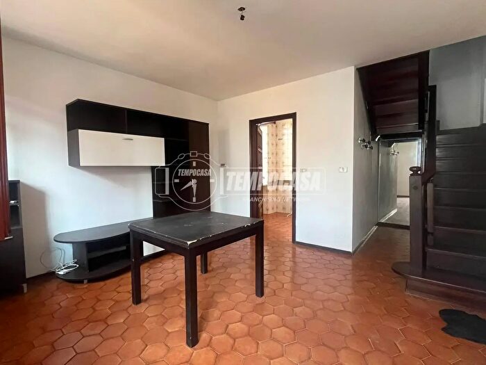 Casa quadrilocale in vendita in Via Cairoli, Cerro Tanaro