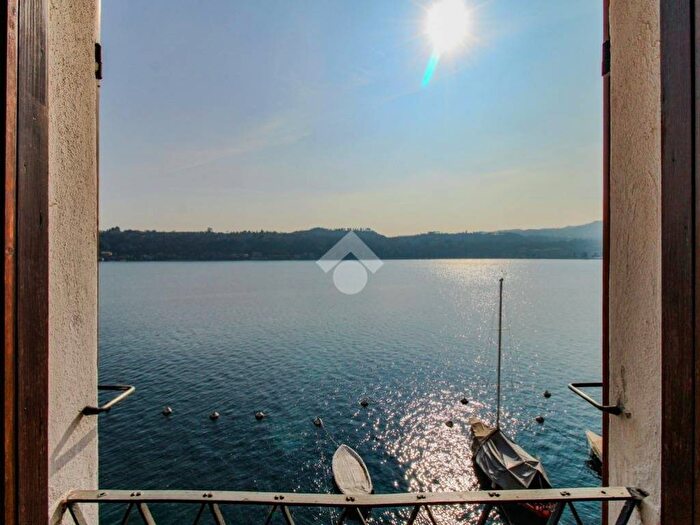 Appartamento bilocale in affitto in Via Lungolago Zanardelli, Centro, Salò