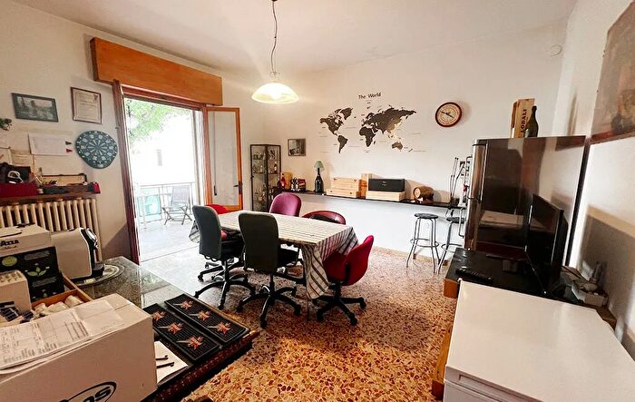 Appartamento con 5 locali in vendita in Via Montalese Maliseti Prato Toscana Italia, Prato