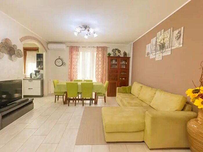 Appartamento trilocale in vendita in Via Moretta, Sommariva Del Bosco