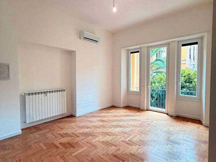 Appartamento bilocale in affitto in Via Toscana, Vittorio Veneto, Roma