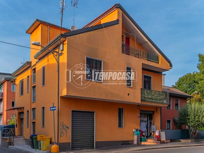 Appartamento trilocale in vendita in Via Monte Bianco, Novate Milanese