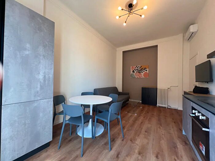 Appartamento trilocale in affitto in Via Sofonisba Anguissola, Milano