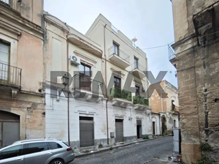 Casa quadrilocale in vendita in Via Messina, Lentini