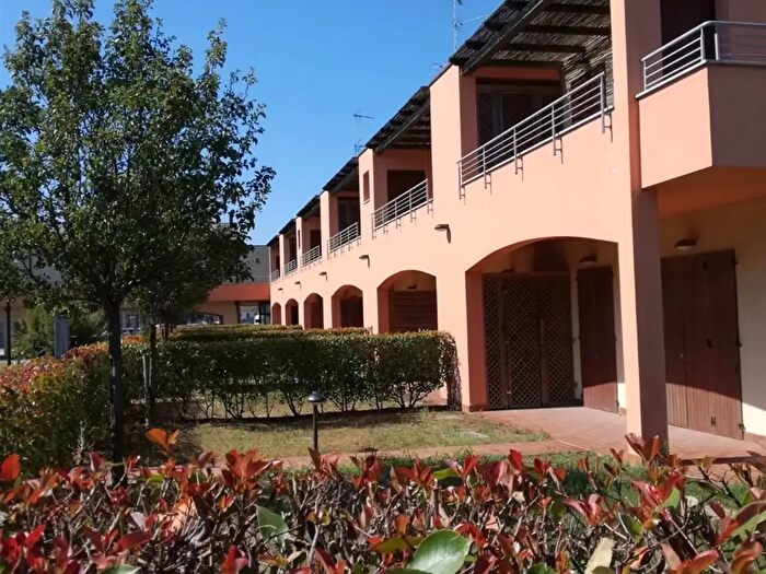 Appartamento trilocale in vendita in Via del Gavitello, Ravenna