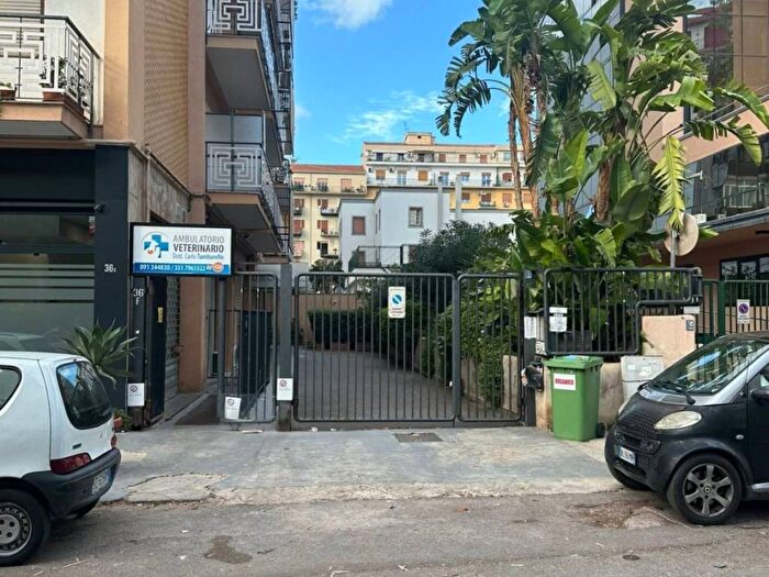 Appartamento bilocale in affitto in Via Maggiore Pietro Toselli, Libertà Villabianca, Palermo