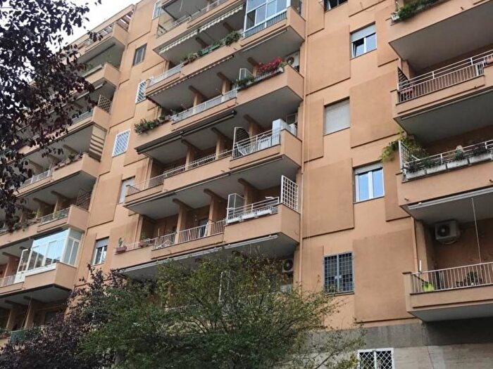 Appartamento quadrilocale in affitto in via giacomo trevis, Navigatori, Roma