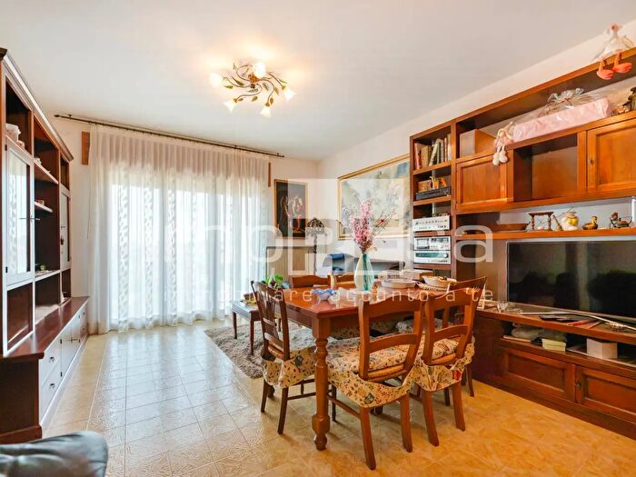 Appartamento con 5 locali in vendita in Via Vital, Conegliano
